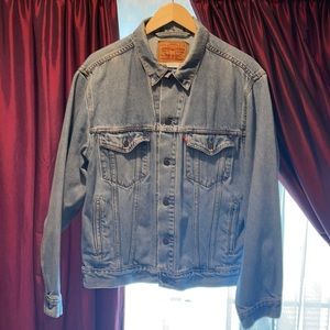 Levi’s Vintage Denim Jacket Size Medium.